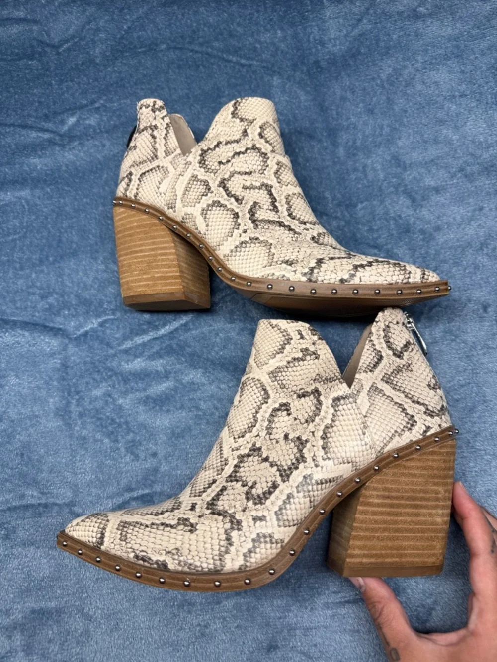 Steve Madden Beige Snake-Print Pointed Ankle Booties - Picture 2 of 7